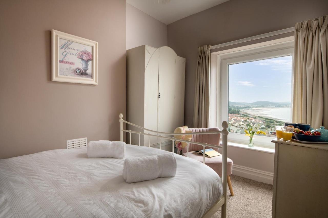 Willa Windy Ridge Terrace With Beautiful Sea Views, North Wales Coast Old Colwyn Zewnętrze zdjęcie